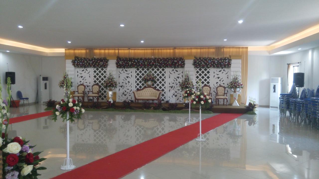 Hotel Transit Пасуруан Экстерьер фото